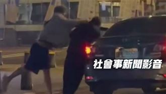 西門町街頭格鬥　行人被叭拍窗發戰鬥邀請