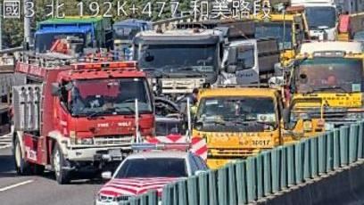 新／國3南下和美段大貨車撞轎車　1人命危