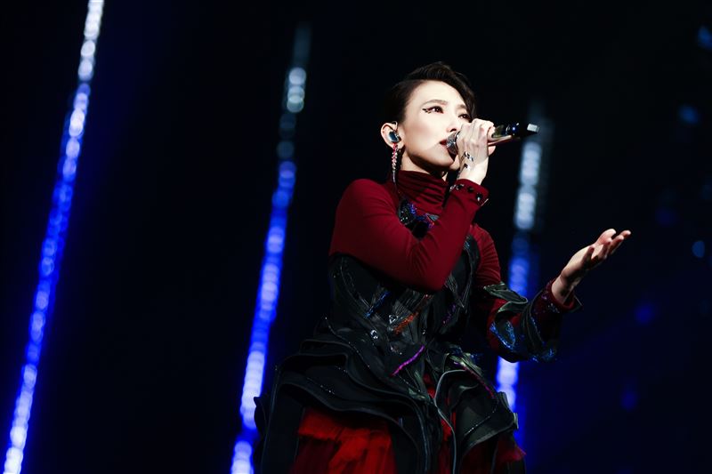 戴佩妮「雙生火焰」成都站。（圖／翻攝自LiveNation微博）