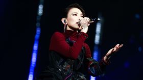 戴佩妮「雙生火焰」成都。（圖／翻攝自LiveNation微博）