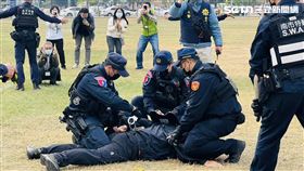 黃偉哲,台南市警局,台南,事件,維安,張文,維安（圖／翻攝畫面）