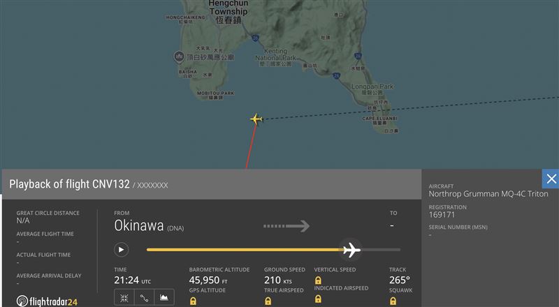 根據航班追蹤平台「FlightRadar24」資料，美國海軍一架MQ-4C偵察機今天現蹤墾丁外海上空。（圖／翻攝自FlightRadar24）
