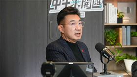 江啟臣接受主持人黃光芹政論live直播節目《中午來開匯》專訪。（圖／CNEWS匯流新聞網提供）