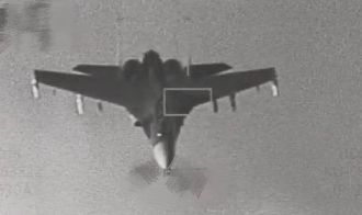 鎖定畫面曝光！國軍1利器…緊抓「殲-16」