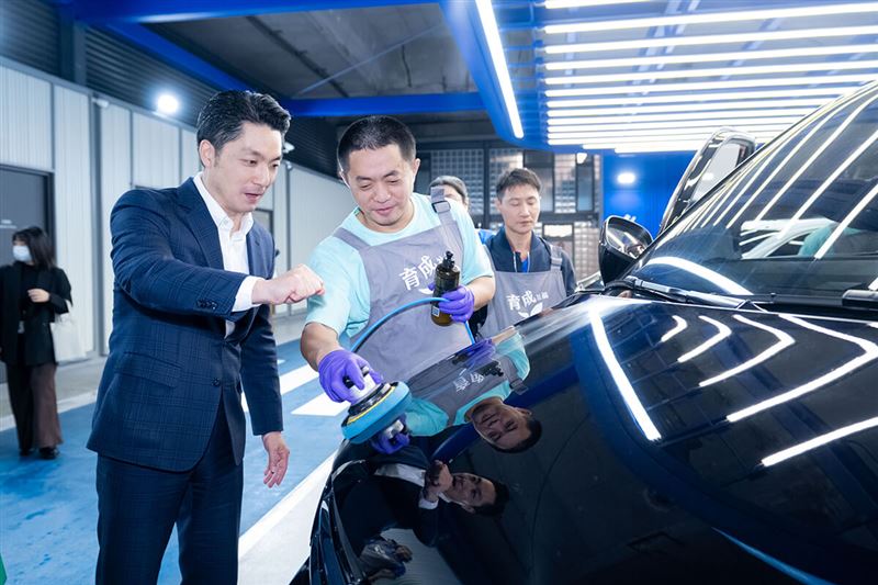 台北市長蔣萬安為庇護員工加油打氣