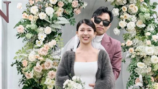「欸你這週要幹嘛」她奉子成婚　婚照曝光
