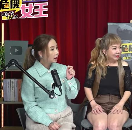 萁媽（右）開完刀上許聖梅節目。（圖／翻攝自YT @哏傳媒）