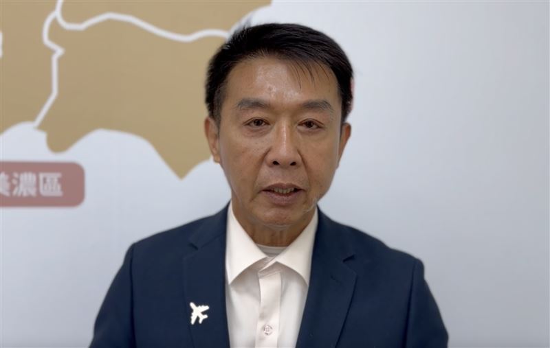 面對中共的軍演武嚇，許智傑表示，他要高度譴責，並對藍白莫不吭聲感到遺憾。（圖／許智傑辦公室提供）