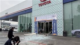 中國,四川,成都,54歲男,炸藥,Toyota（圖／翻攝自微博）