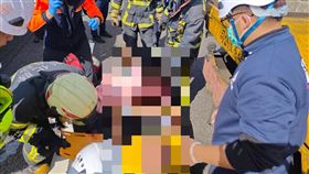 國道3，彰化和美車禍，未注意前方車況，追撞拖吊車，內側車道，失控，遭聯結車追撞，駕駛死亡(圖／翻攝畫面)