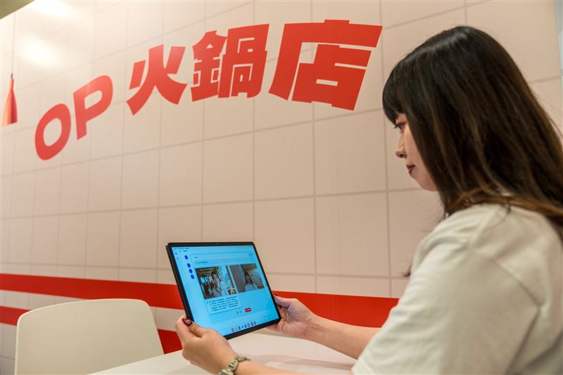 「金牌教練」服務可有效將資深員工的隱性經驗「數位化」,轉化為可累積的企業資產