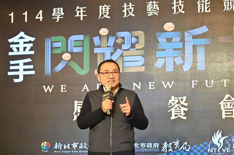 針對共軍圍台軍演，侯友宜表示軍演讓兩岸人民承受更多風險。（圖／新北市府提供）