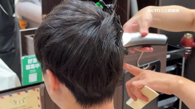 百元剪髮店在台灣街道上隨處可見