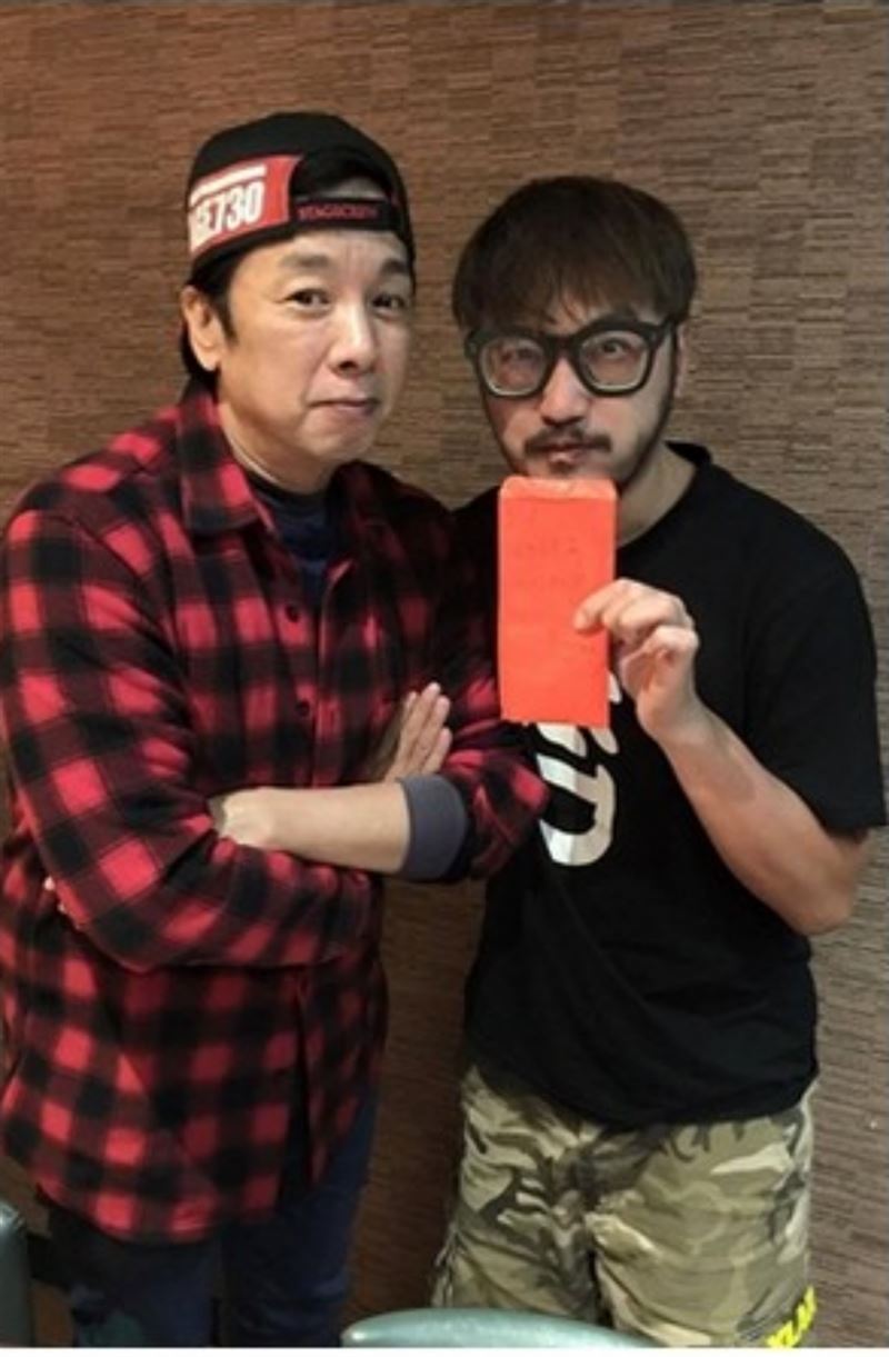 KID與曹西平私下互動密切私交甚篤。(圖/翻攝自曹西平臉書)