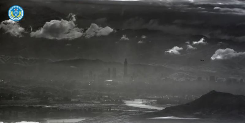 共軍無人機「俯瞰台北101」被抓包盜用台灣監視器畫面。（圖／翻攝自央視微博）