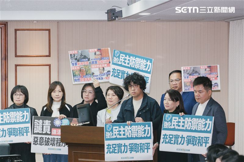 藍白在立法院程序委員會中第五度封殺國防特別預算。（圖／記者楊士誼攝影）