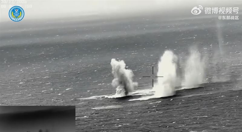 東部戰區稱，實彈射擊取得預期效果「全部命中」（圖／翻攝自微博）