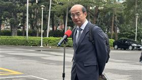 台灣經濟研究院長張建一受訪，希望立法院能趕快通過總預算（圖／記者劉秀敏攝影）