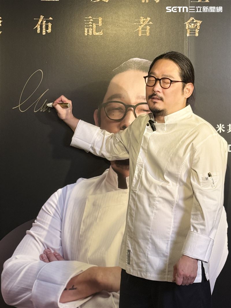 金度潤簽名。（圖／記者宋亭誼攝影）