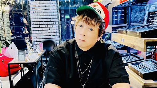 曹西平生前掀黑幕！開撕女歌手虛偽假面