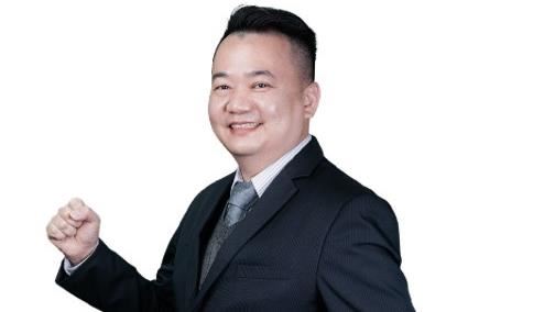 王春盛分析師最後打趣的說，明年台股不太像「隨便買都會漲」的一年，是「以AI為核心、半導體與記憶體為引擎」的年份，並考驗產業理解與選股功夫的一年。（圖／王春盛提供）