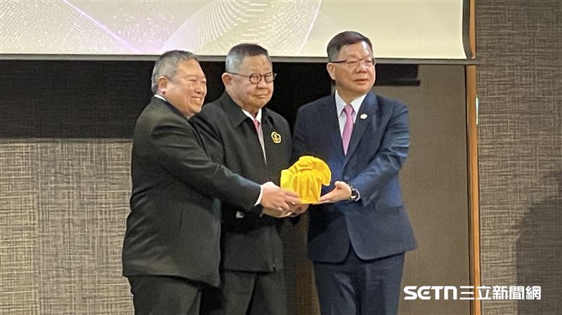 中華奧林匹克委員會第13、14屆主席交接典禮。（圖／記者戴以柔攝影）