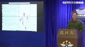  國防部情次室次長謝日升中將說明共軍圍台軍演D2掌握狀況。（圖／翻攝畫面）