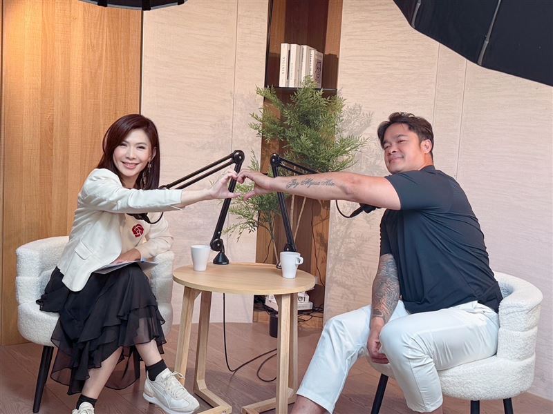 中華職棒傳奇「大師兄」林智勝受邀《灃食 食光餐桌》Podcast，與灃食教育基金會董事長暨執行長林芳燕對談，從餐桌談紀律，分享飲食如何成為支撐職業生涯與人生穩定前行的重要力量。（圖／灃食教育基金會提供）