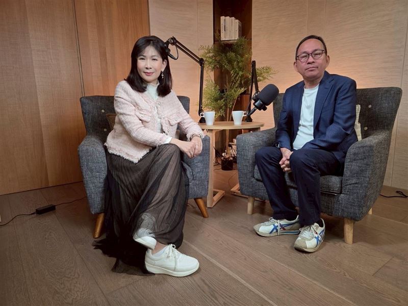 世界麵包冠軍 吳寶春 受邀《灃食 食光餐桌》Podcast，與灃食公益飲食文化教育基金會董事長暨執行長林芳燕對談。（圖／灃食教育基金會提供）