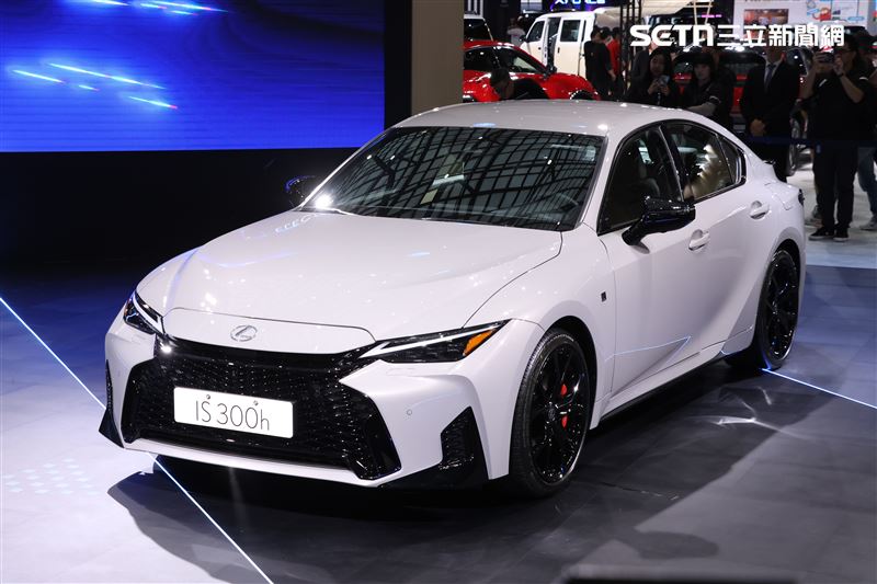 小改款Lexus IS 300h。（圖／三立新聞網）