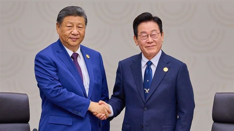 中國國家主席習近平和韓國總統李在明會晤。（圖／取自李在明臉書）