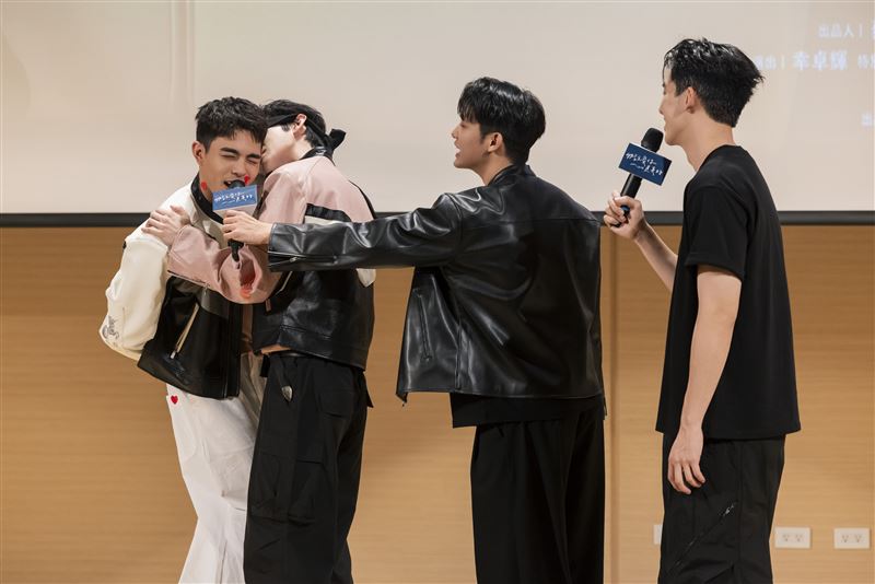 《我說愛你是真的》舉行首場宣傳活動，主演楊翹碩（左起）、夏和熙、葛兆恩、紀成澔帥氣出席。（圖／結果娛樂提供）