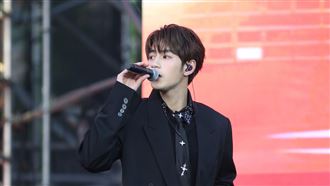 香港天菜男神喊合作鍾欣凌：姐弟戀也可以