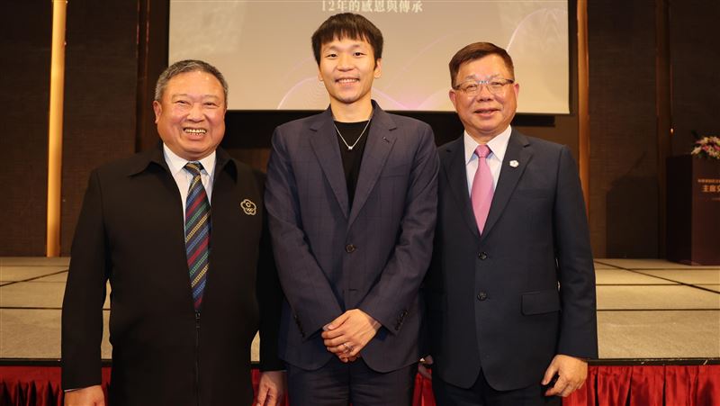 中華奧林匹克委員會第13、14屆主席交接典禮。（圖／中華奧林匹克委員會提供）