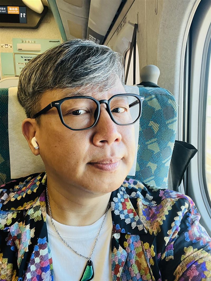 脫口秀喜劇演員歐耶老師疑消費曹西平遭炎上。（圖／翻攝自歐耶臉書）