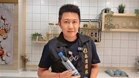 賓賓哥近來爭議不斷，再度被爆料隱瞞已婚，身邊卻有紅粉知己，更被檢舉逃漏稅。（圖／翻攝自江建樺臉書）