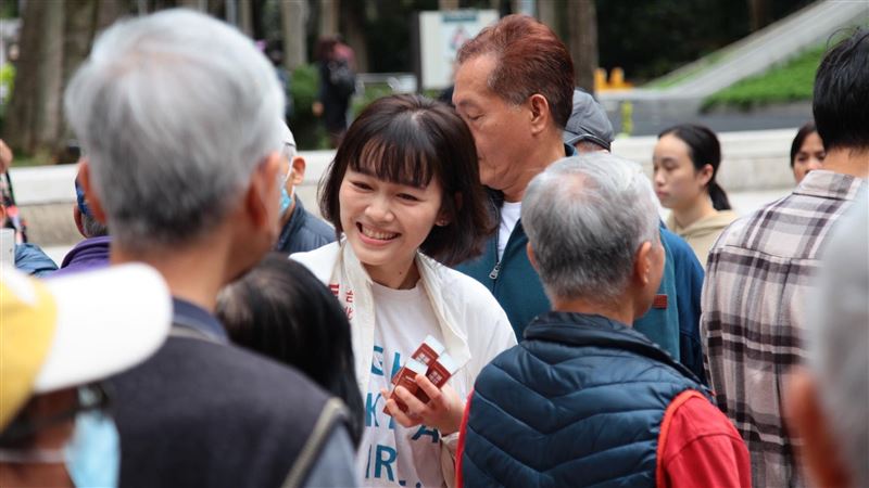 吳欣岱嘆拿代孕法案當政治交換：非常無力