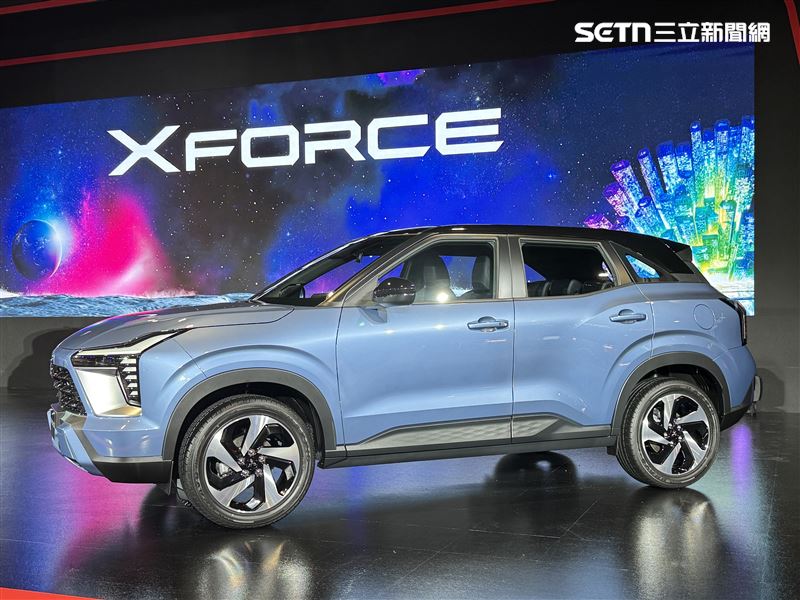 三菱XFORCE休旅車建議售價自79.9萬元起。（圖／記者鍾釗榛攝）