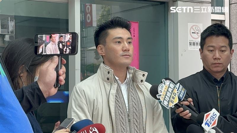 丁瑀痛批鄭麗文不配當國民黨主席。（圖／記者詹宜庭攝影）