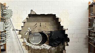 神鬼大盜？停車場挖洞通金庫　銀行丟11億