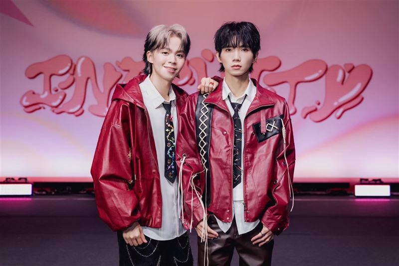 黃氏兄弟舉辦「溫度祭」演唱會，一天兩場陪伴粉絲迎接新年。（圖／PressPlay提供）