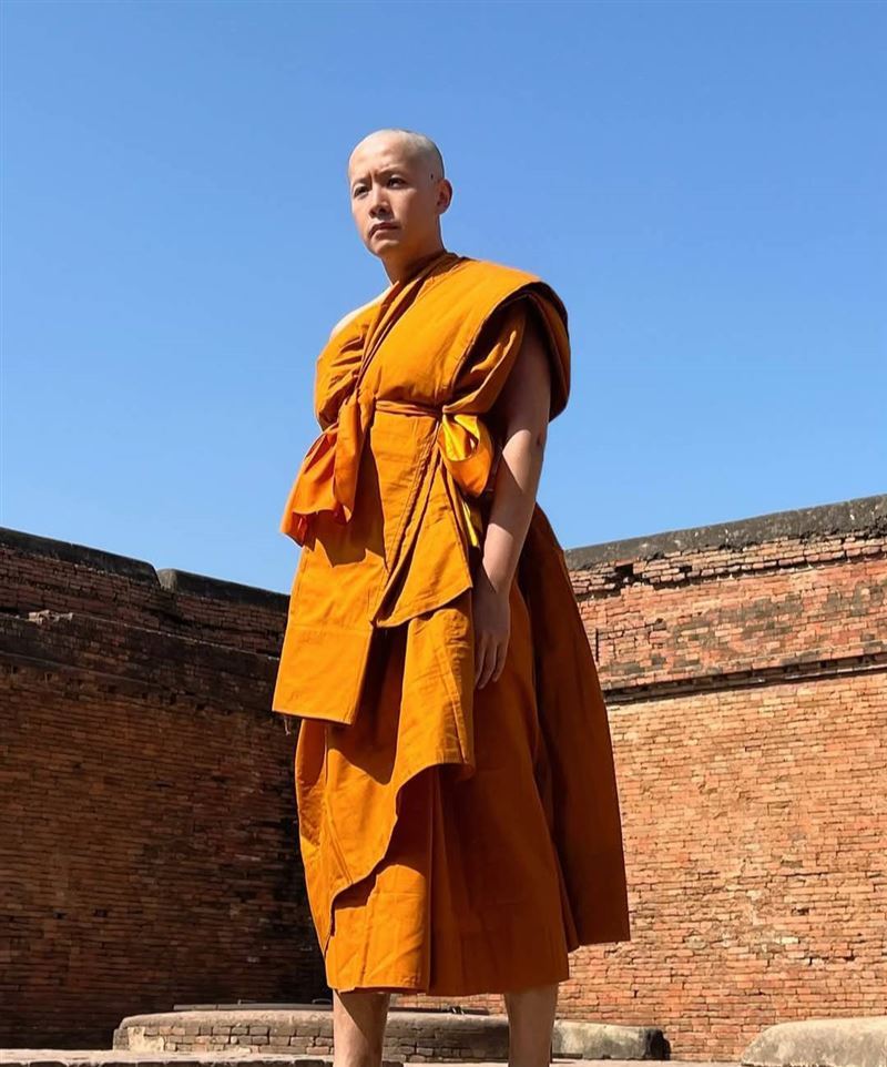 李日朗剃度出家。（圖／資料照）