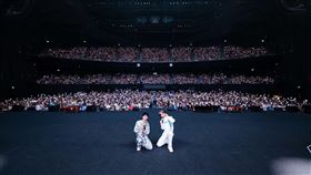 黃氏兄弟今年七月在北流舉辦專場演唱會，超過4,000名觀眾到場；跨年夜又將首辦跨年演唱會。（圖／PressPlay提供）