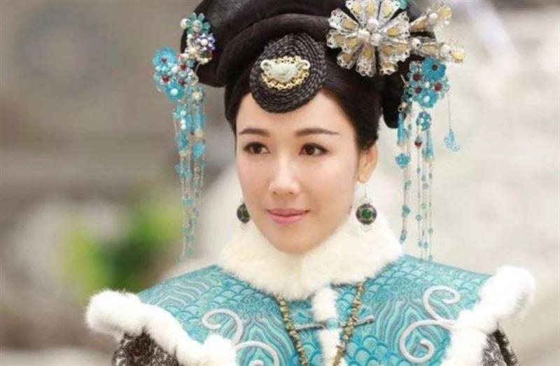 觀察了十年，乾隆最終選定鈕祜祿氏，作為未來儲君的枕邊人。（影視示意圖／翻攝自百度百科）