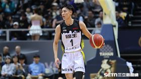 TPBL跨年大戰，新北國王後衛林書緯帶球過半場。（圖／記者劉彥池攝影）