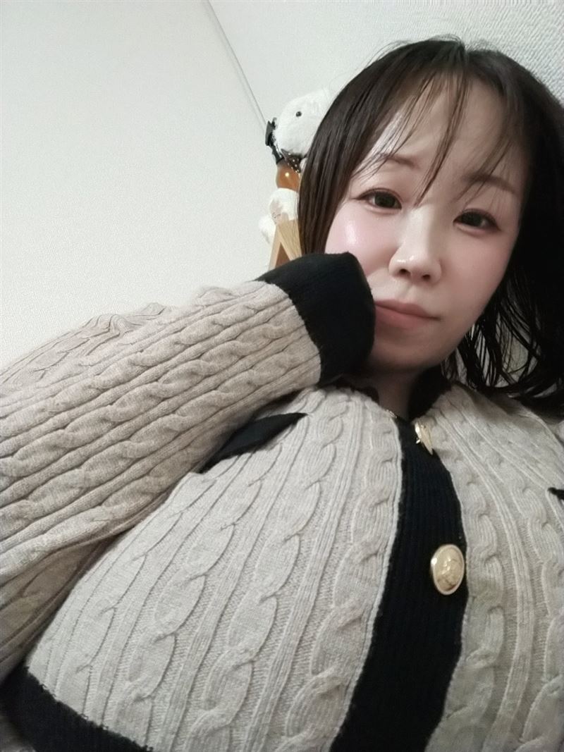 豊田怜花每個和她交戰的男人都撐不過3分鐘，直到看了A片才發現男優更厲害，所以決定出道拍AV。（圖／翻攝自Ｘ）