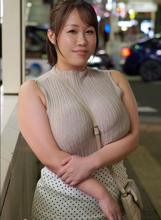 豊田怜花每個和她交戰的男人都撐不過3分鐘，直到看了A片才發現男優更厲害，所以決定出道拍AV。（圖／翻攝自Ｘ）