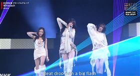 aespa登上日本紅白，但中國籍成員Ningning（寧寧）缺席。（圖／翻攝自NHK MUSIC）