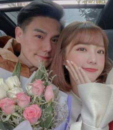 Nina於2019年2月西洋情人節，宣布嫁給大14歲的男友小新。（圖／翻攝自Nina IG）