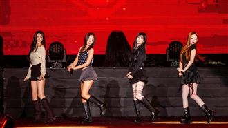 Apink壓軸登場五缺一　超細腿根全都露